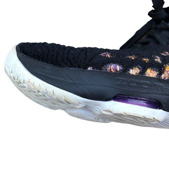 RARE 2019 Nike Lebron 17 Lakers Size 8.5 - Picture 8 of 15